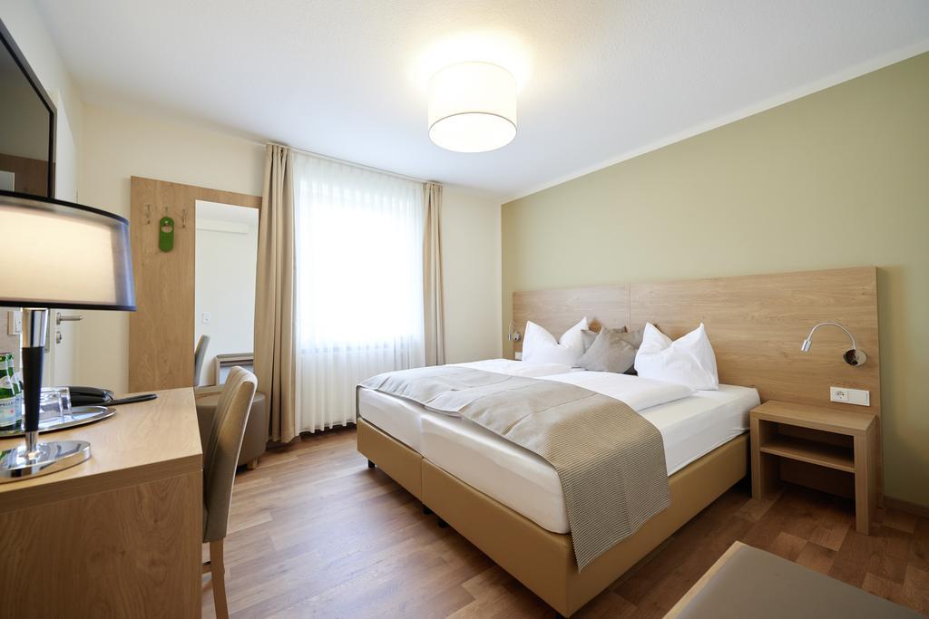 Hotel & Restaurant Rizzelli Superior Neustadt an der Aisch Kültér fotó